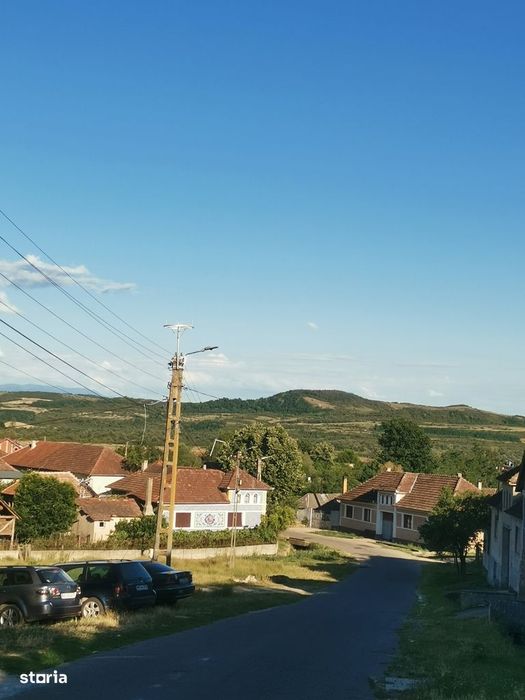 Casă de vânzare, 3 camere, teren 1356mp, zonă frumoasă