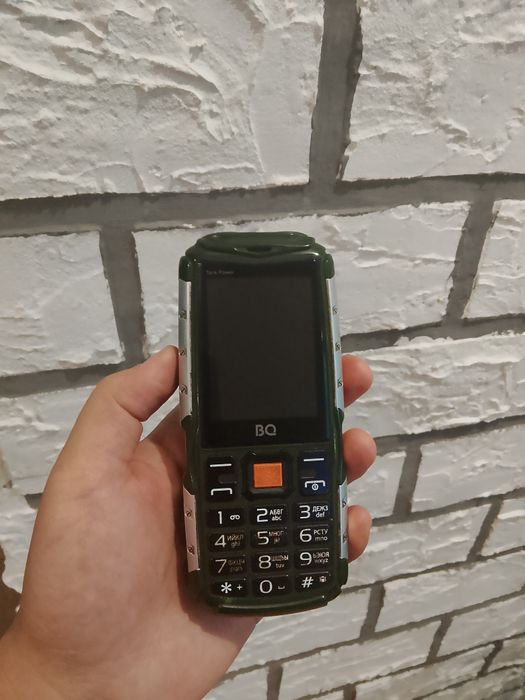Продам телефон танк BQ
