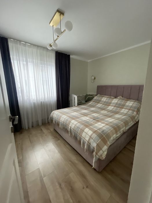 Vand apartament cu 2 camere situat pe Strada 2 Graniceri