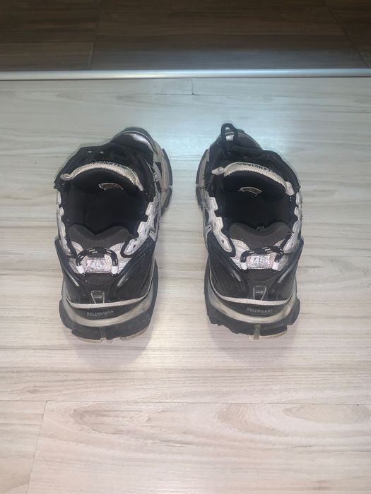 Balenciaga runner