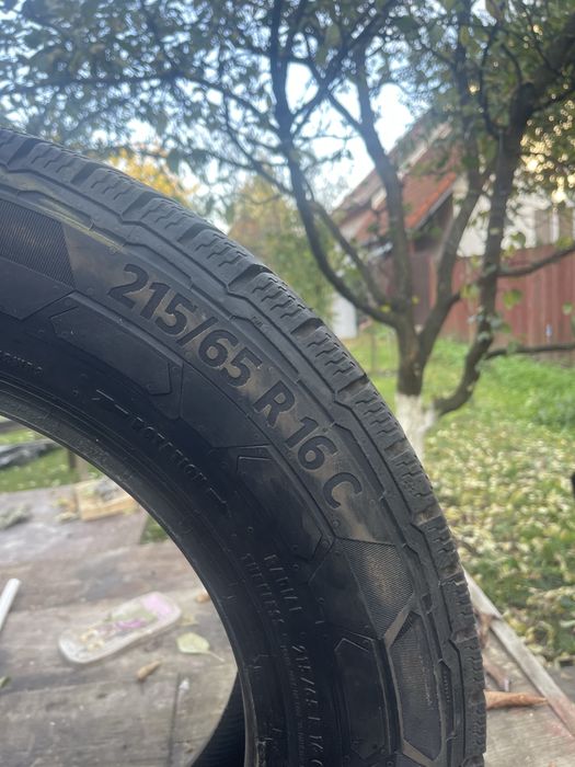 215/65 R16C Continental mixte