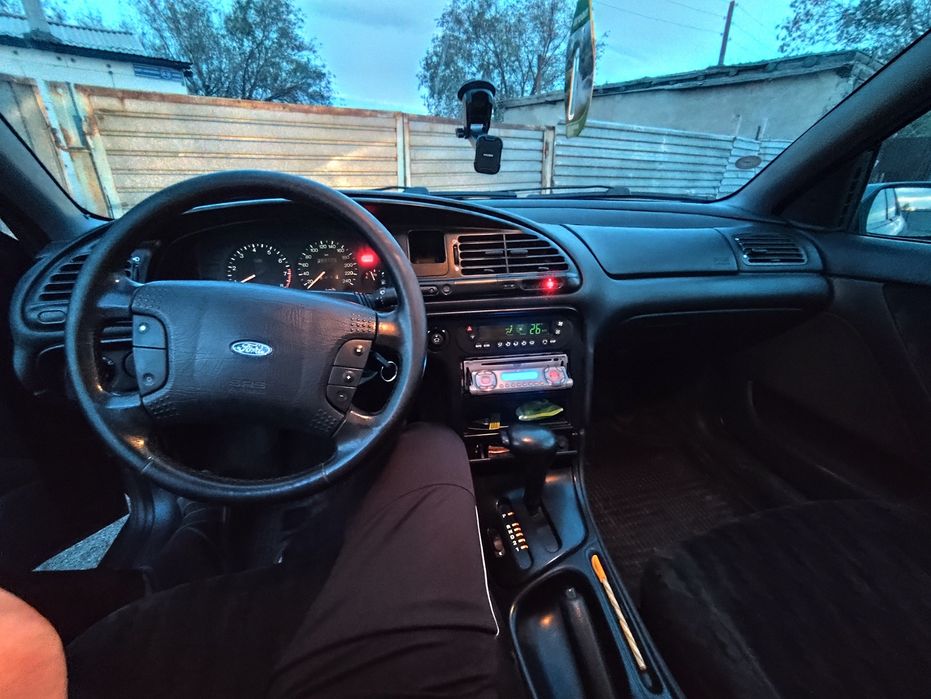 Ford Mondeo mk1 1996.  v6 2.5