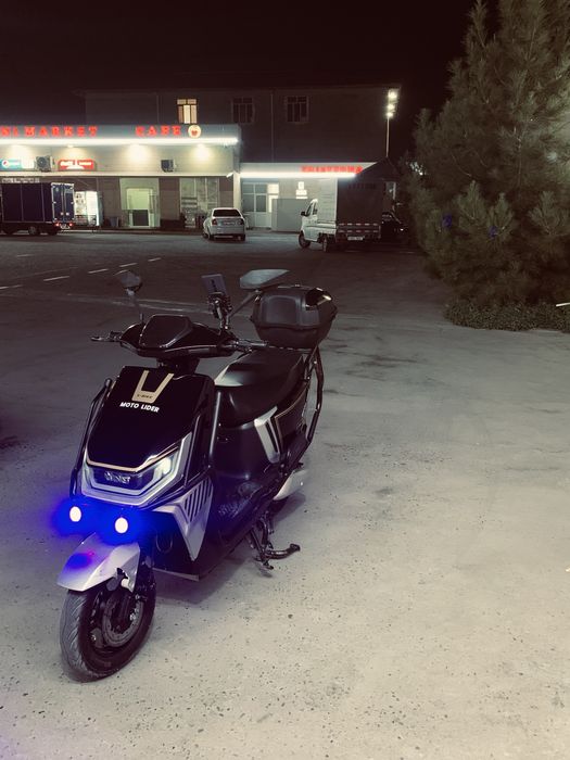 Elektr skuter sotiladi (obmen ham bor)