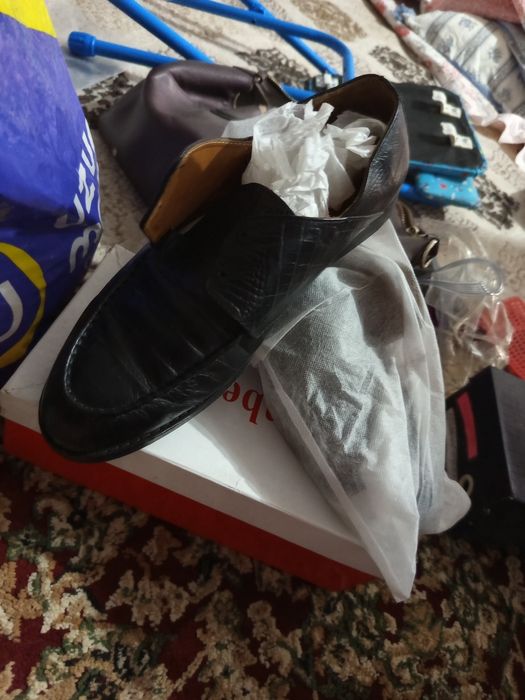 Tufli etikla sotiladi yengi