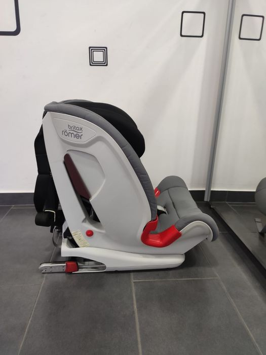 Scaun auto Britax Romer Advansafix III cu isofix pt.copii intre9-36 kg