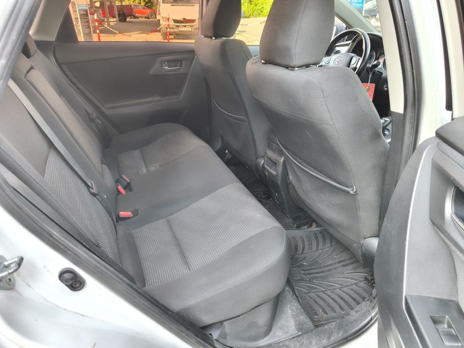 TOYOTA Auris 2014 — imagine 4