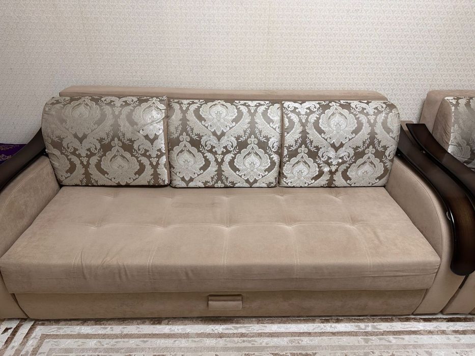 Продам диван и кресло