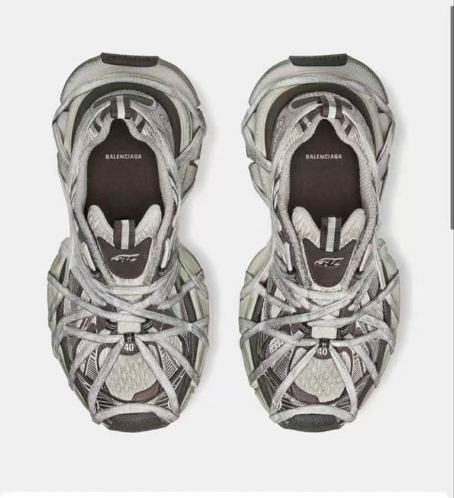 Обувки balenciaga,Louis vuitton,burberry,dior