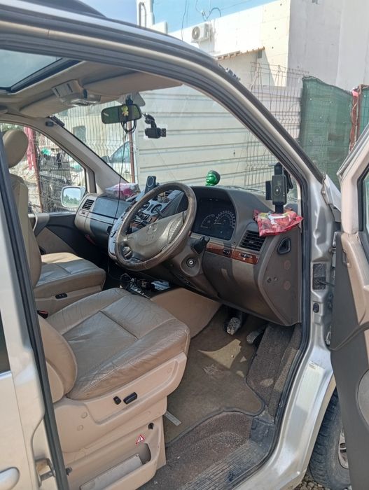 Mercedes v class
