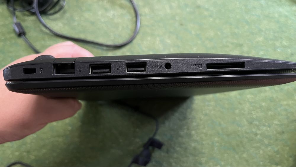 Нетбук ASUS X200M