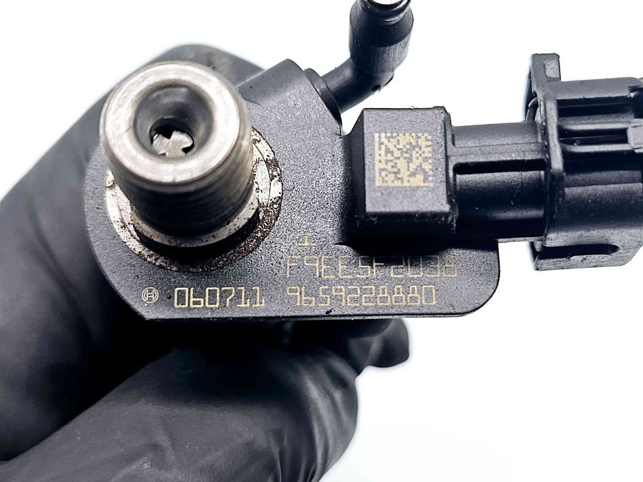 Injector Citroen C5 (II) [Fabr 2004-2008] 9659228880 | 0445115025 2.2