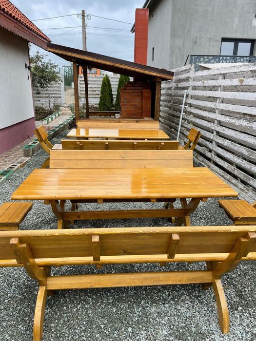 Mobilier exterior lemn masiv