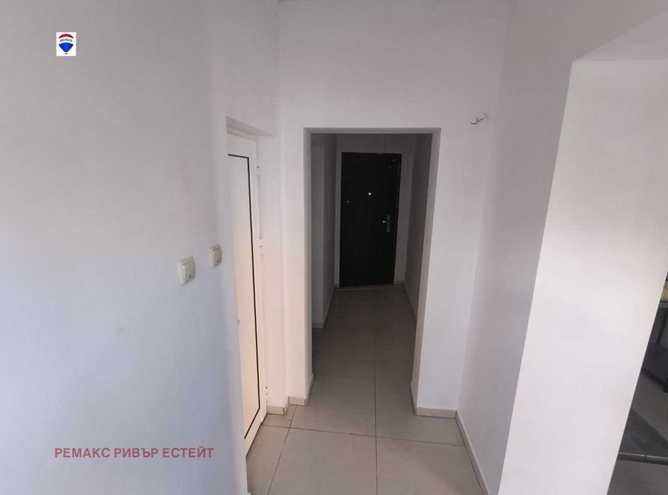 Продава се Магазин в Русе, Център - 200 кв.м за 5 €/кв.м - Снимка #3