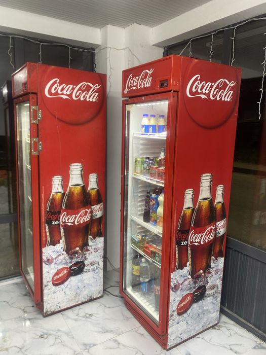 Холодильний продается