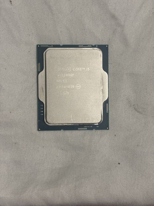 Продам процесор 12400ф