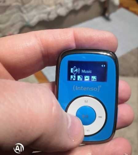Музикален плеър Intenso - 8GB