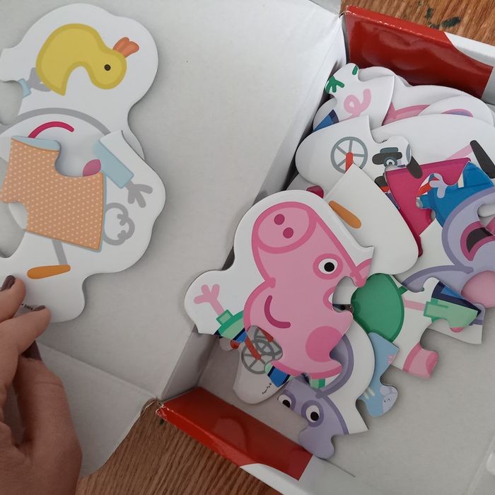 Puzzle bebelusi.. Pepa pig