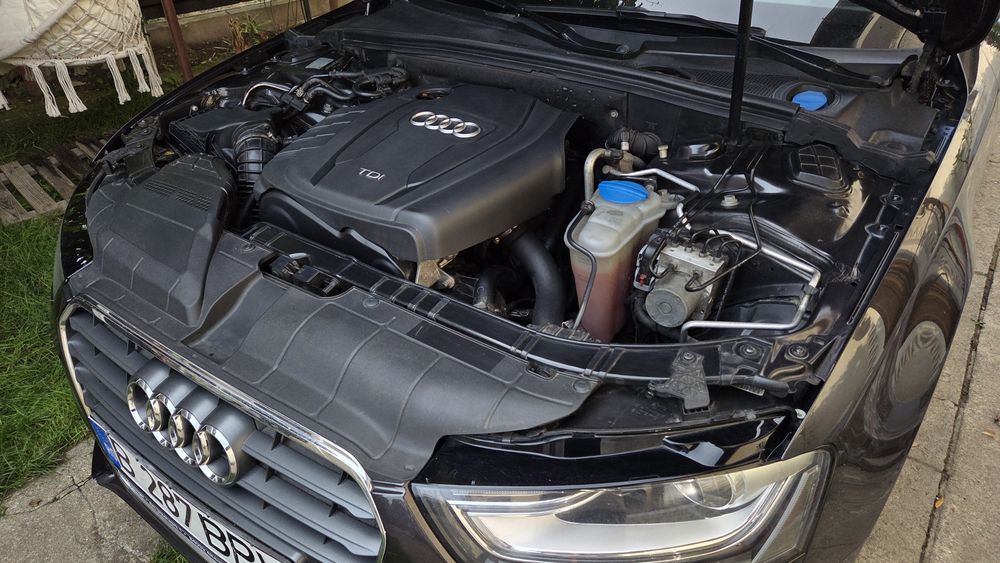 Vand Audi A4B8.5 2013 (pilot adaptiv, lane assist, dublu climatronic, scaun sofer si portbagaj electric)