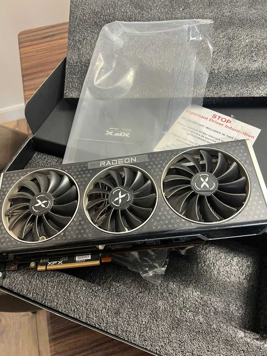 Продам видеокарту Radeon RX 6800TX