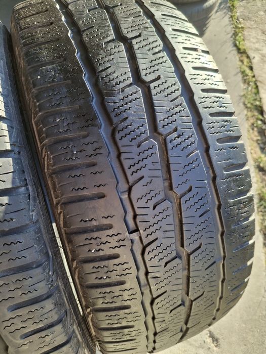4 Anvelope de iarnă  225 55 r17C TOYO