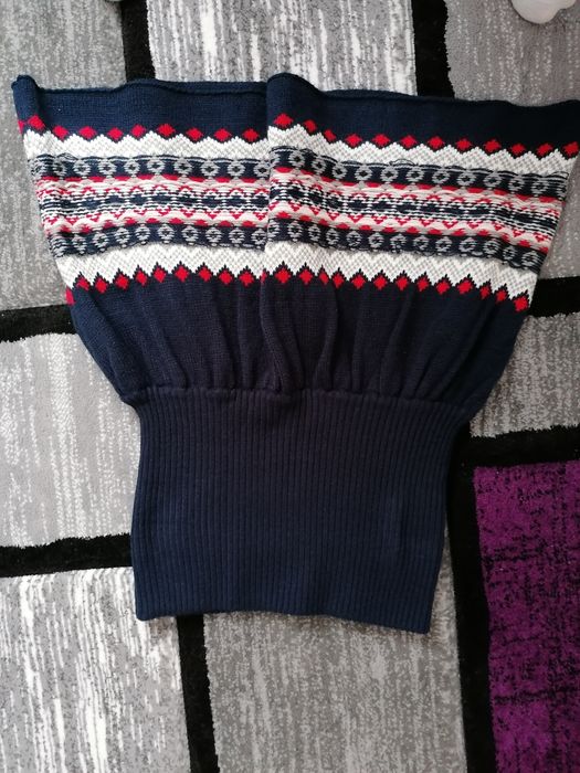 Vând rochițe și fuste