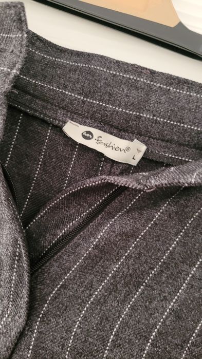 Pantaloni tip fusta