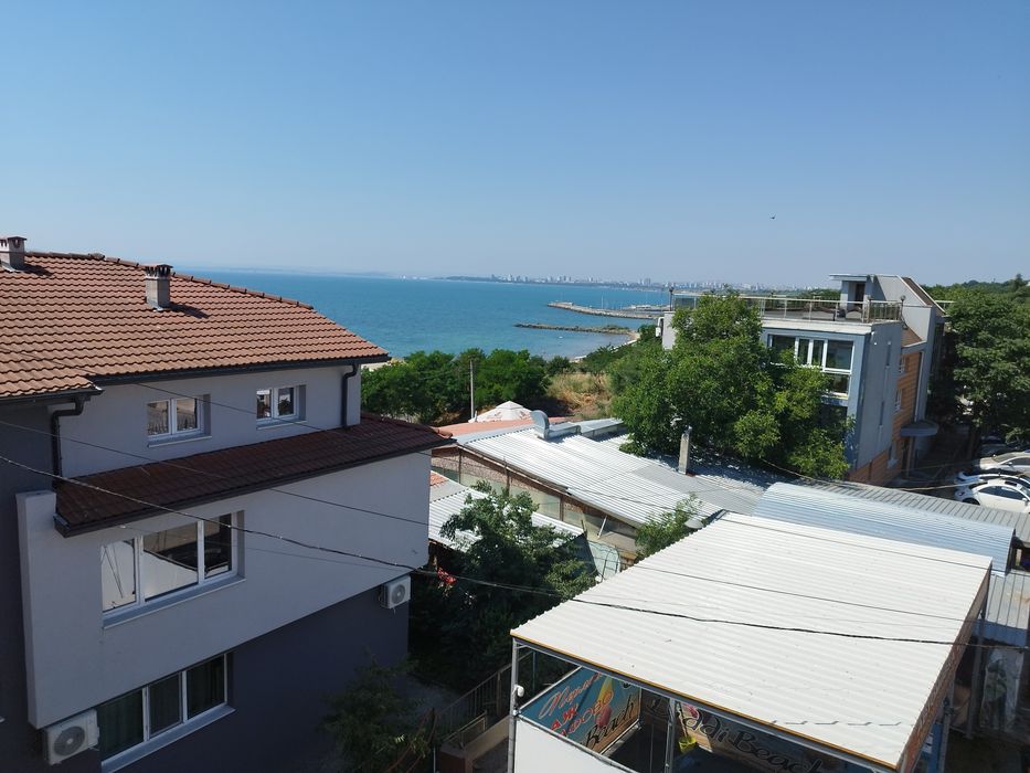 Продажба на апартамент в Сарафово