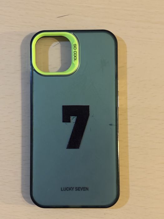 Кейсове за Iphone 13
