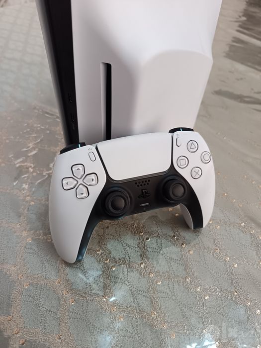 Playstation 5 slim diskli versiya 1TB
