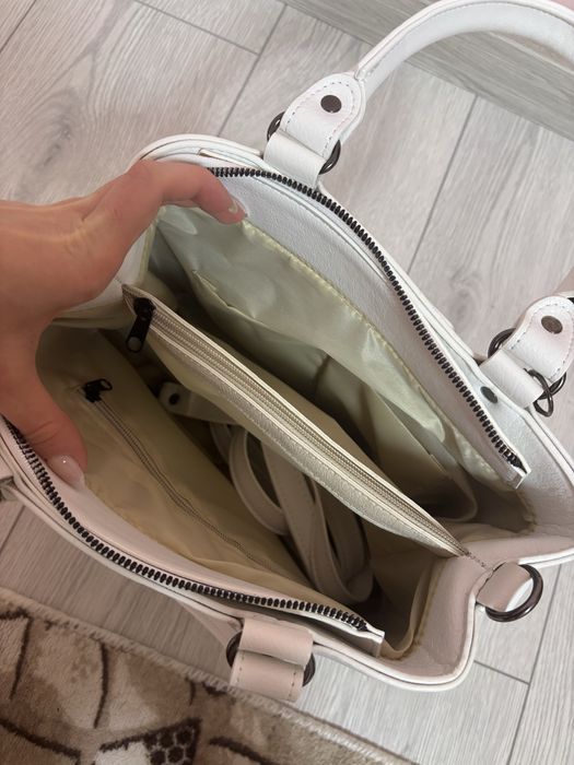 Дамска чанта.