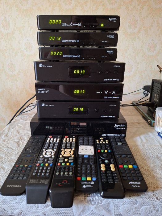 Тюнеры спутник. Superbox