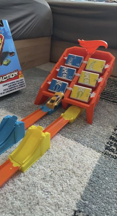 Писта HOT WHEELS