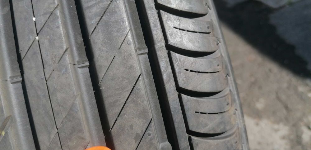 215/50/18 Бриджстоун ДОТ 2018 г - Само 1 брой - КАТО НОВА !