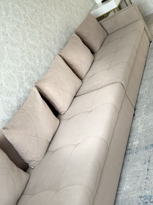 Продам диван 4 метра