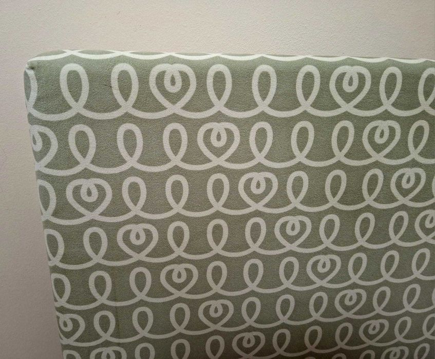 Vand pat tapitat copii MOBEXPERT 120x200cm, somieră si saltea incluse