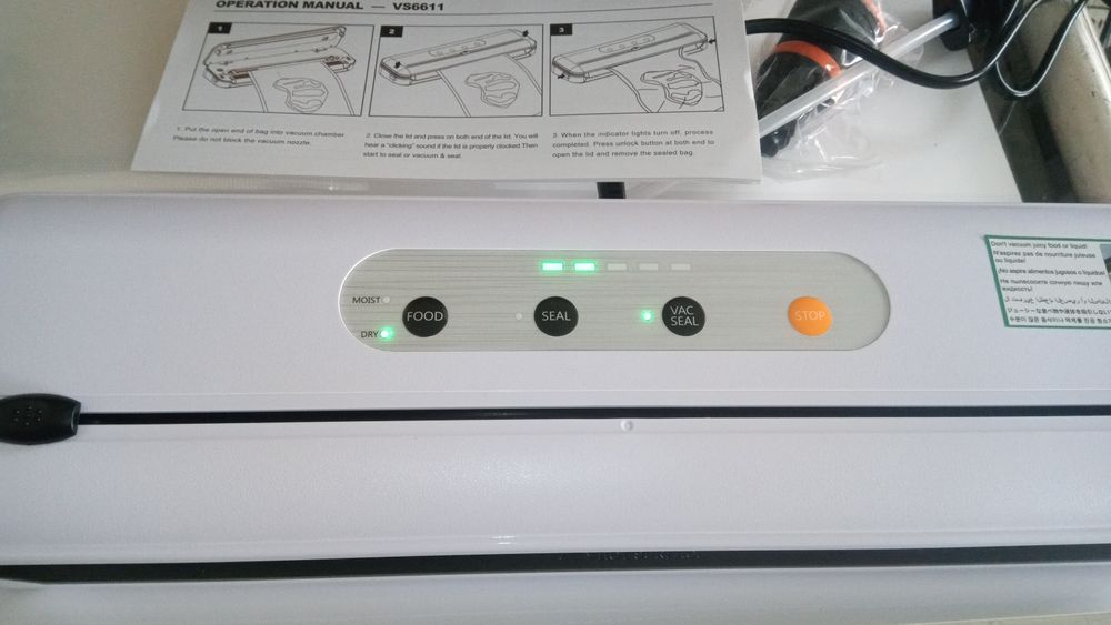 елекртическа машина за вакуумиране на храна