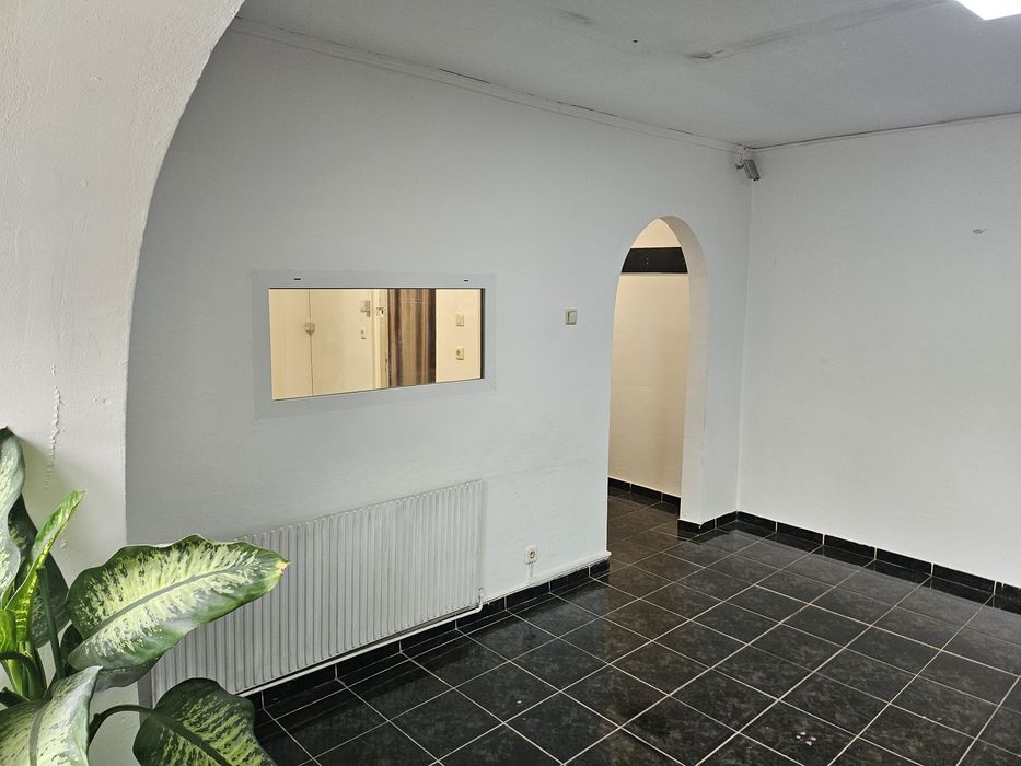 Spațiu comercial de închiriat