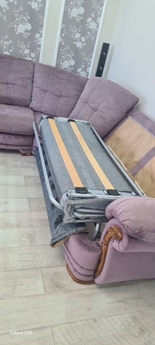 Диван угловой  для гостиной или хола