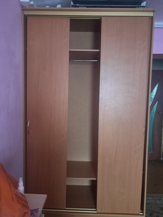 Продаю шкаф купе