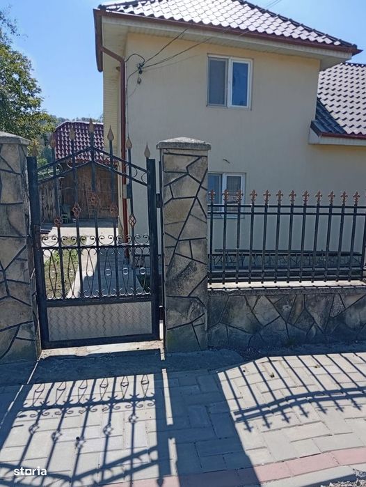 Vand casa + teren 5500mp Cacica, Langa Suceava sau schimb ap.Bucuresti