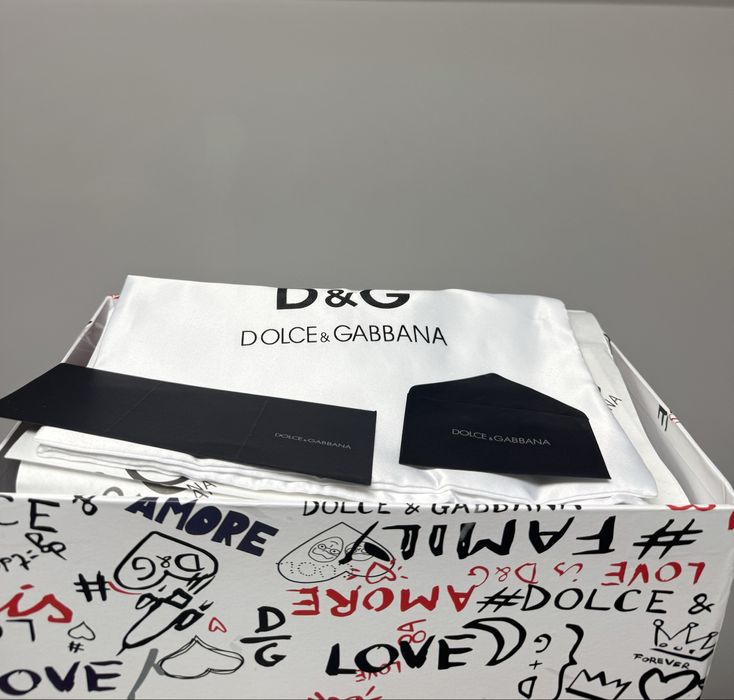 Dolce Gabbana Portofino Red White