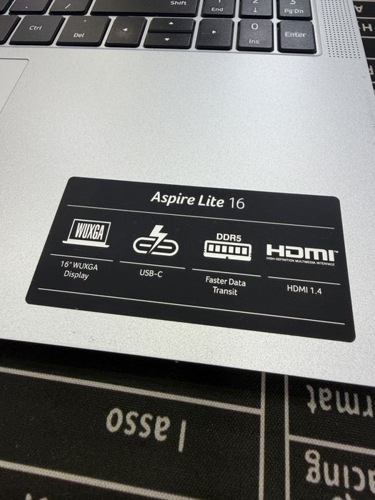 Acer Lite 16 . intel i5-1334U. 16gb/ddr5/512 gb ssd 15.6 IPS