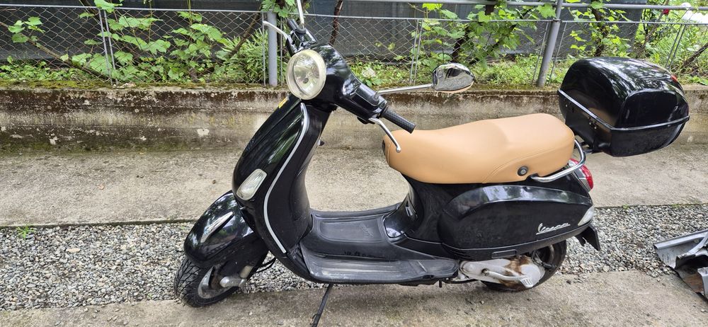 Scuter piaggio vespa lx 49 2t