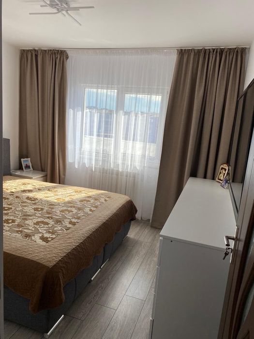 Bacau Piata Nord  3 decomandate 91000 euro