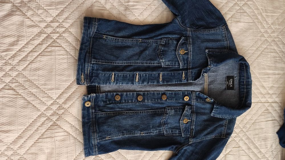 Дамско дънково яке