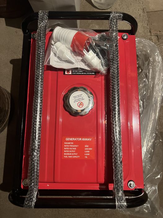 или Honda AV6500 Gasoline Generator