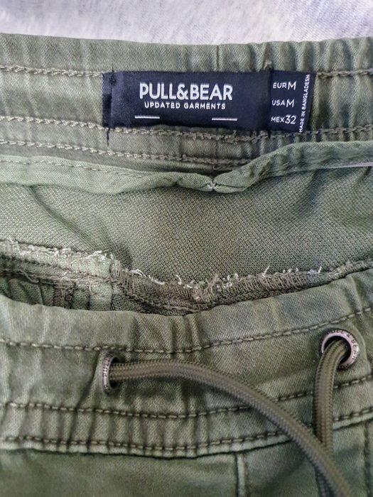 Pantaloni Pull&Bear, slim fit marimea M