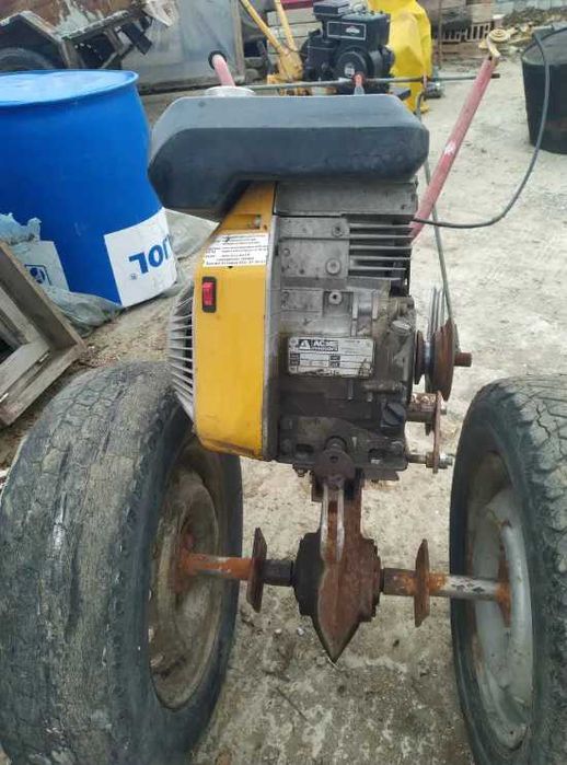 Продавам мощна италианска фреза ACME – 220 кубика (5.5HP)