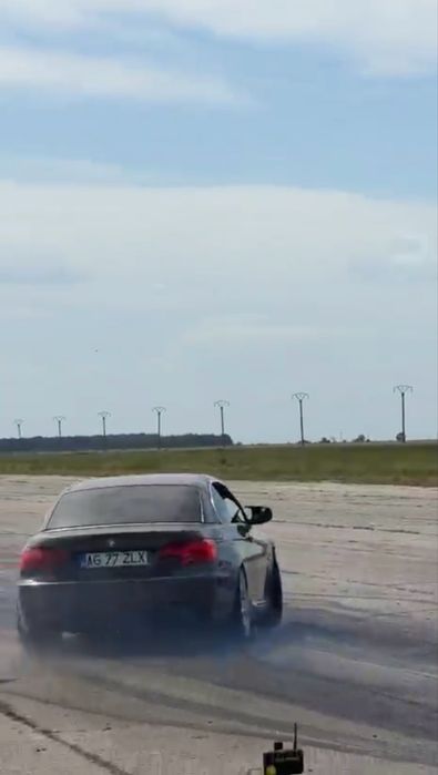 BMW E93 330d 2011 Stage 2+ 390cp