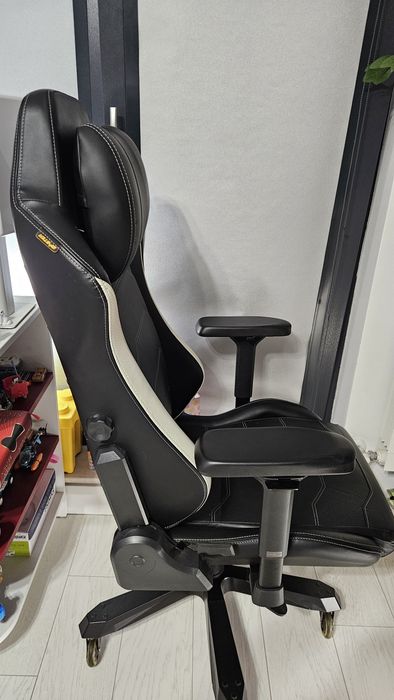 Scaun Gaming DxRacer Master XL Black & White